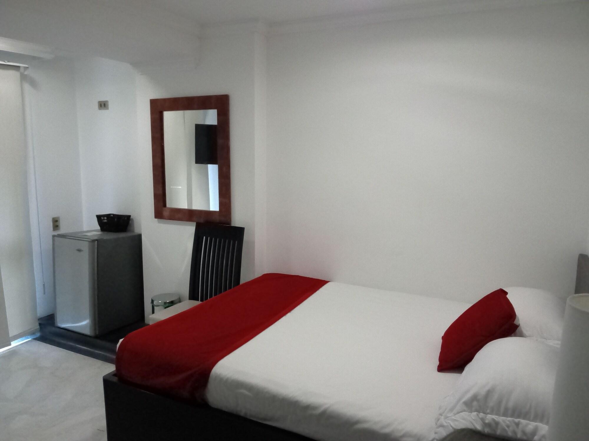 Hotel Calasanz Real Μεντεγίν Εξωτερικό φωτογραφία