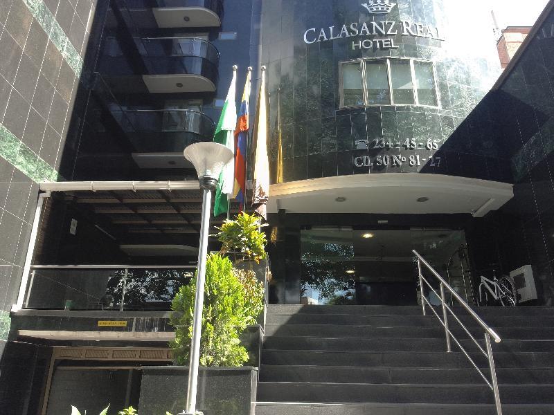 Hotel Calasanz Real Μεντεγίν Εξωτερικό φωτογραφία